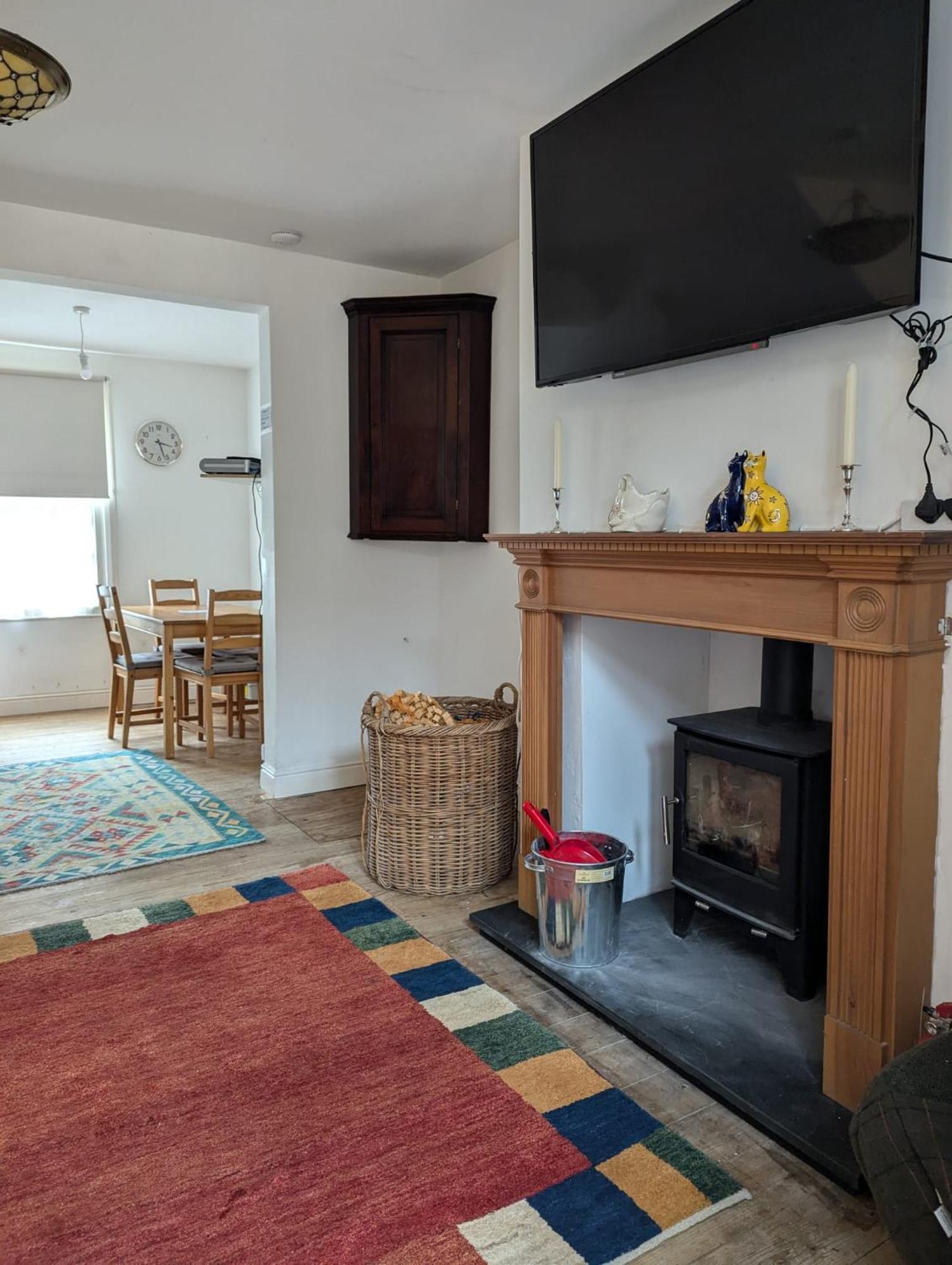 Вилла Georgian Terrace Town House In Mid Wales Ньютаун Экстерьер фото